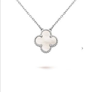 NWT Van Cleef & Arpels Alhambra 18K Whte Gld Nklce